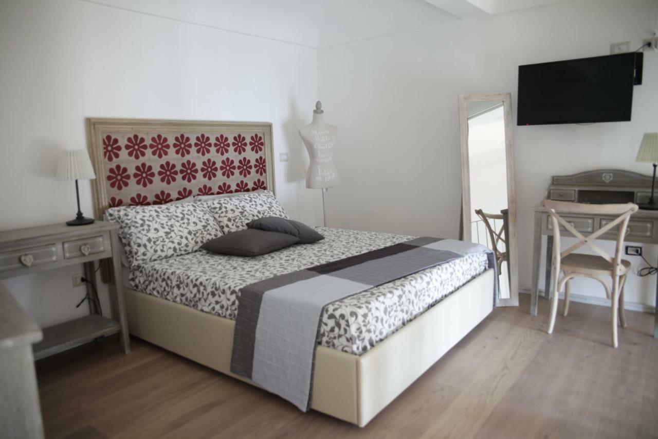 Palazzo Mandurino Luxury Relais Bed and Breakfast Zollino Εξωτερικό φωτογραφία